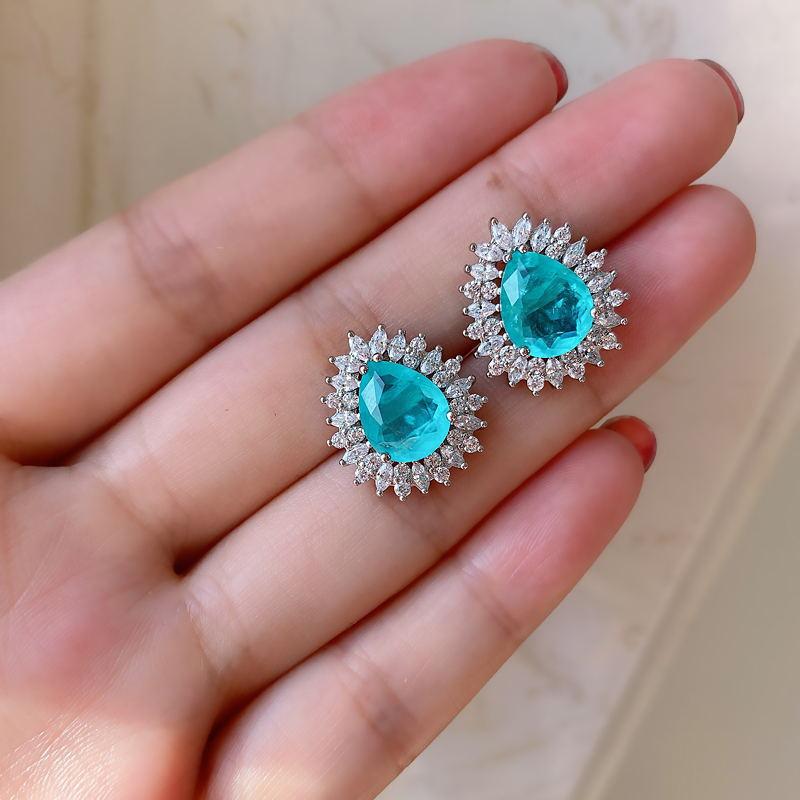 Product Introduction of Micro Inlaid Paraiba Water Drop Gem Necklace Female Ocean Heart Pendant Long Sweater Chain Female 14