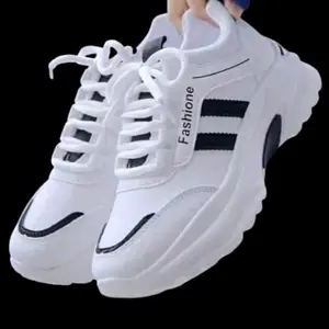 sepatu fashion wanita sepatu olahraga model garis