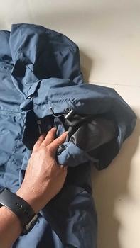 Product Review of Larisko Jaket Windbreaker Wexzy Waterproof Premium from B**I 2