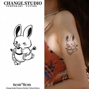 รอยสักชั่วคราว ดีไซน์รอยสักกระต่ายน่ารัก ติดทนนาน 15 วัน กันน้ำ ไม่กลัวแรงเสียดทาน สติ๊กเกอร์รอยสัก