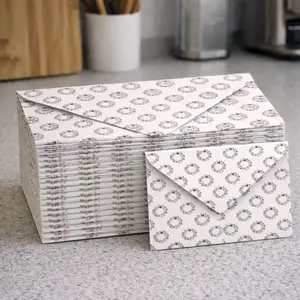 Amplop Kertas Motif Bunga Matahari dengan Merek Terkemuka