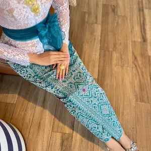 UmahKebayaBali | Kamen Bordir Arunika