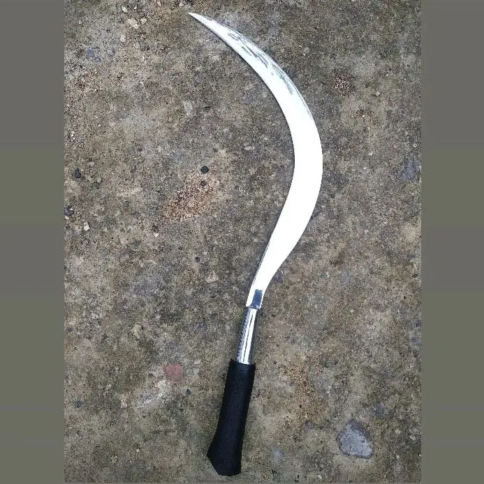 cr polos mengkilap d60cm lengkap sarung khas madura