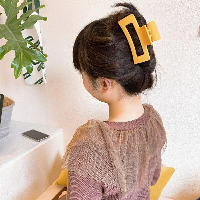 MAEROSE / Ji Hyo Hairpin / Jepit Rambut Persegi 8.5cm / Square Korean Hairpin 3