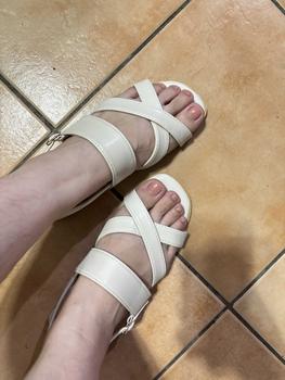 Product Review of Leya Retro niche design Roman sandals women's flat soft line with open toe all match beach shoes comfort Footwear Girl low heel (1-3 cm) Women's Flat Slide Sandal with Strap Summer Walking Shoes from G**e 1