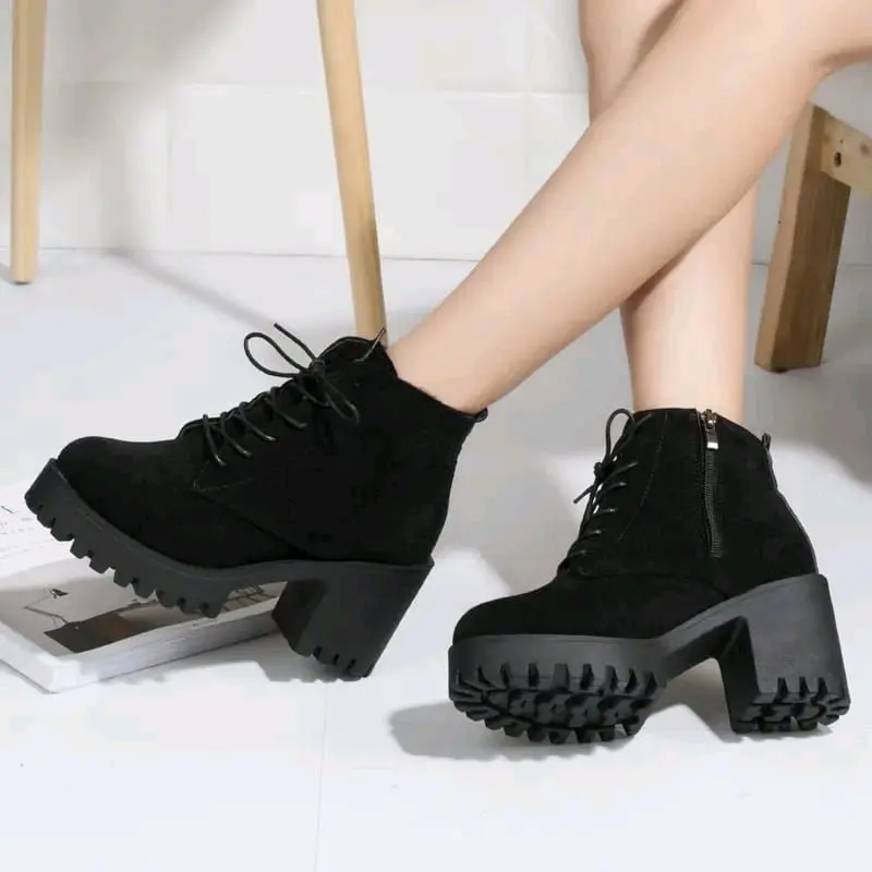 SEPATU WANITA KOREA BOOTS CEWEK KOBOY HITAM Shoes