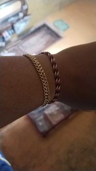 Product Review of Gelang Tangan Titanium Wanita Elegan Motif Tikar Anti Karat Tidak Luntur Hadiah Bracelets Aksesoris from @**z a**🌸 0