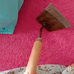 wangkil babat rumput/ cangkul kecil