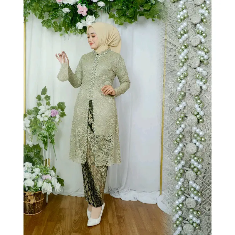 Kebaya set by Al Umm Collection 3