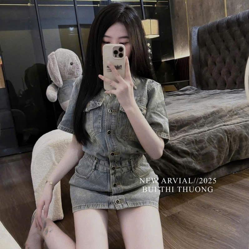  LS_ Đầm Chất Jeans sơ mi cổ bẻ tay ngắn nút bấm có túi kèm quần lót trong dáng mini cho nàng mặc đi chơi dạo phố cà phê năng động xinh đẹp trẻ trung Cá tính 