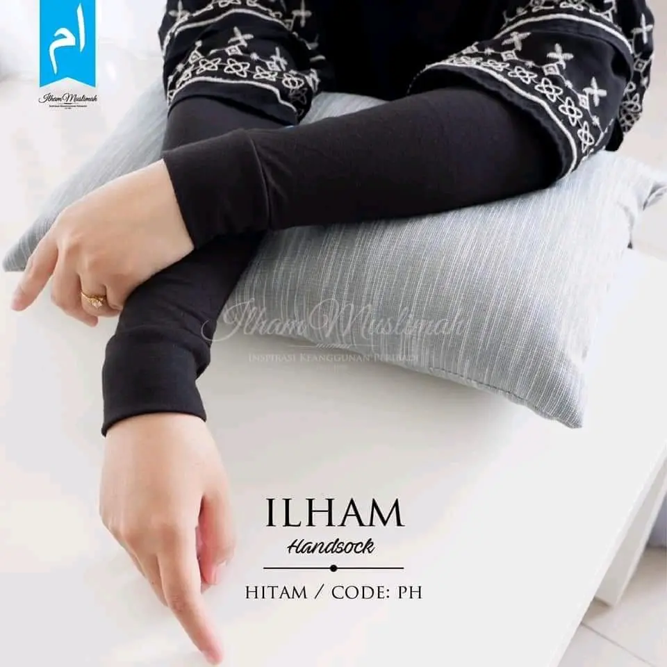 Handsocks for women's Sholat or Umrah by Ilham Muslimah
