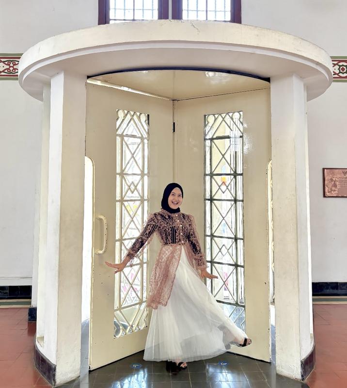Anaya Outer Dress-Brokat Outer-Rompi Brokat-Outer Kondangan Kekinian-Outer Tulle-Outer Tile Dotty-Rompi Tule-Cardigan Brokat- Cardigan Brokat Kondangan-Cardigan Brokat Kekinian-Vest Brokat Motif-Long Outer Tulle-Long Cardigan Kondangan-Long Brokat Premium 5