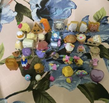 Product Review of Set 30 Đồ Chơi ShopKins rời mô phỏng các đồ dùng hàng ngày {Không Trùng Mẫu} from J**. 0