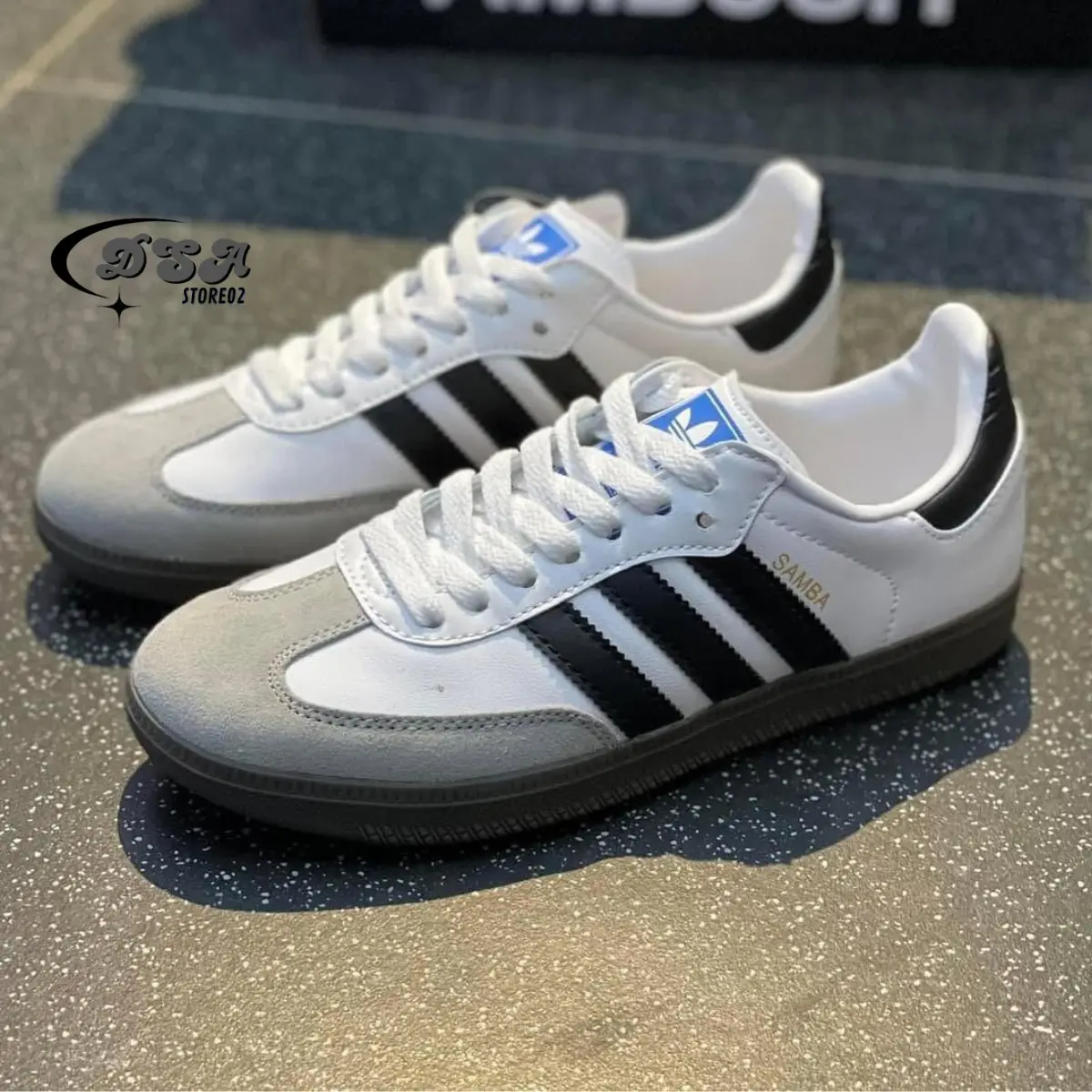 Sepatu Sneakers Garis Tiga Sepatu Pria Wanita Casual Model Terbaru