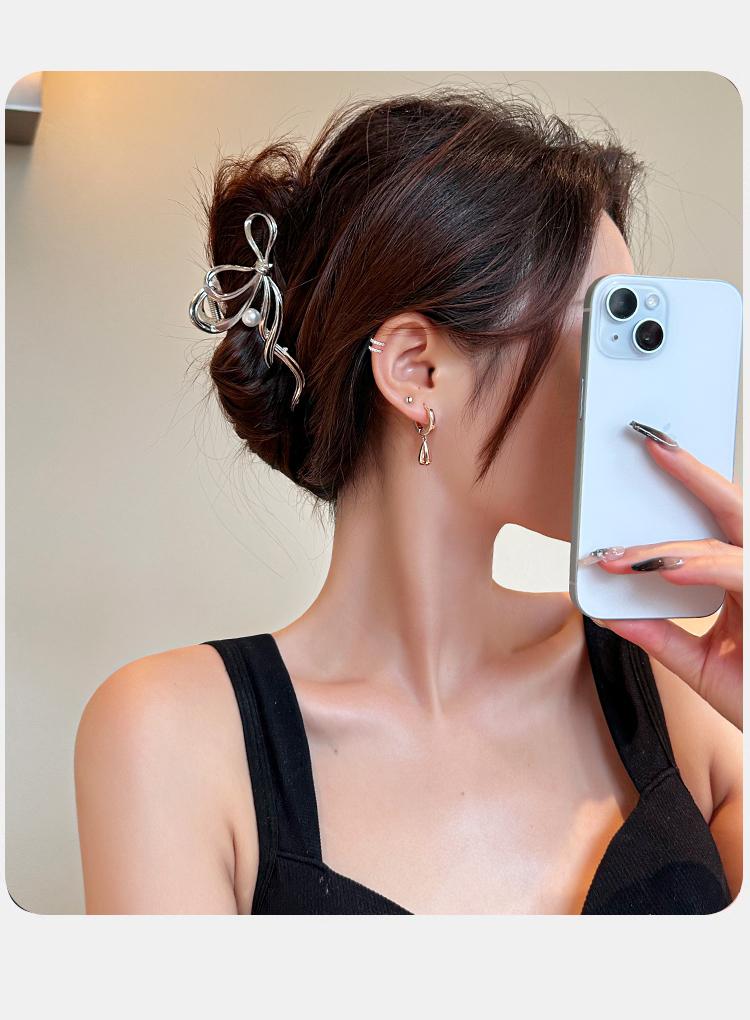 Product Introduction of 925 Sterling Silver Water Drop Dangle Earrings Simple and Special for Girls Party 2