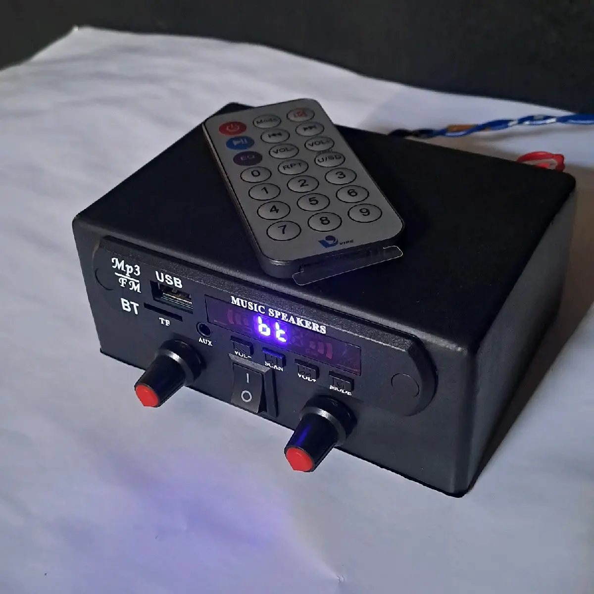 Ampli 12v Dilengkapi Dengan Modul MP3 Bluetooth Amplifier