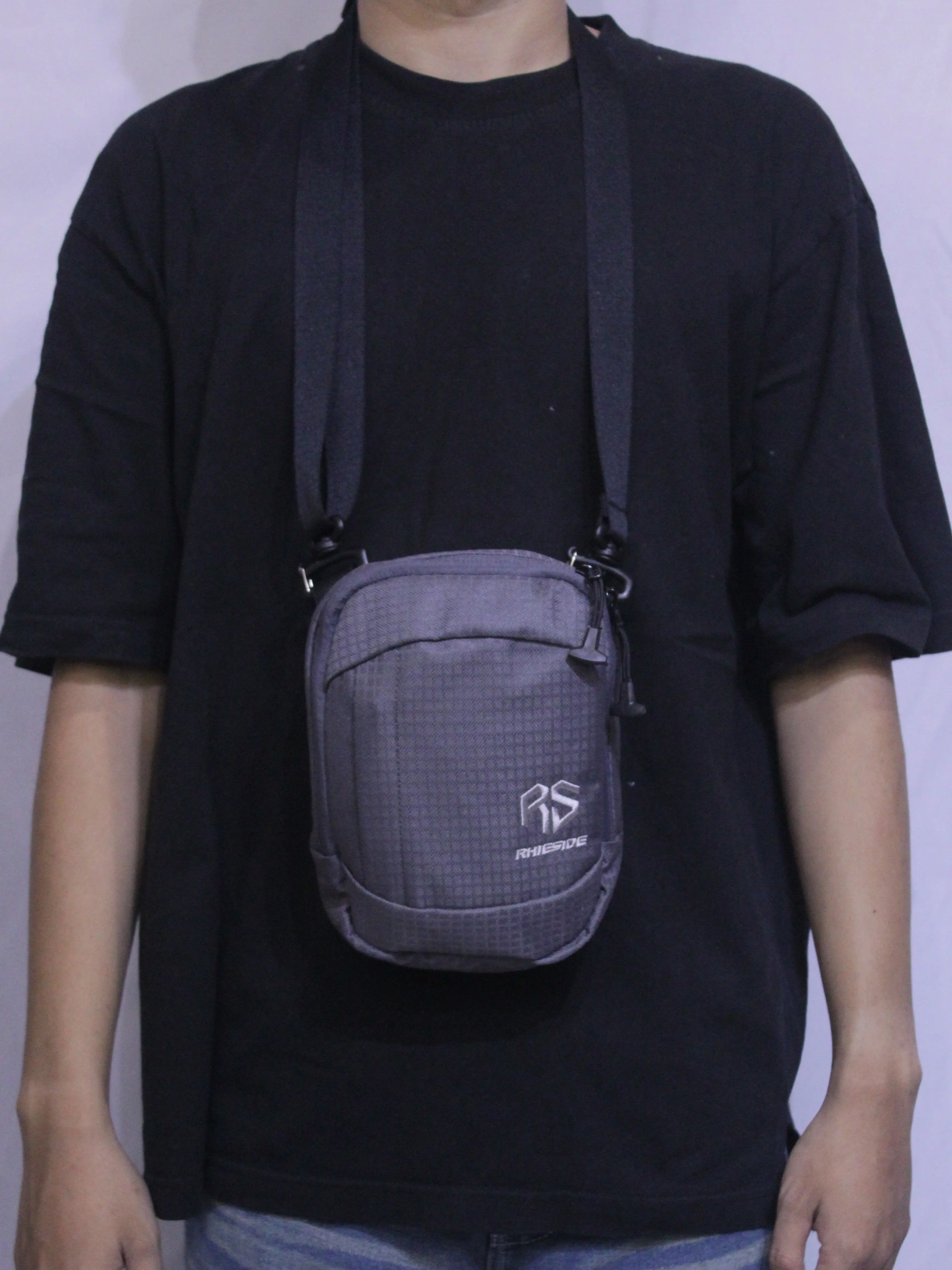 Tas Selempang Liten Slingbag Casual Pria Wanita