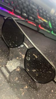 Product Review of Cermin Mata Hitam Memandu, Dwi, Photochromic dan Terpolarisasi, Fleksibel, Untuk Lelaki, Warna Lelaki, Sesuai untuk Mendaki dan Memancing, Cermin Mata Matahari Klasik, Perlindungan UV400, Cermin Mata Sukan Luaran from ** 🅞**🅜 ** ** 1