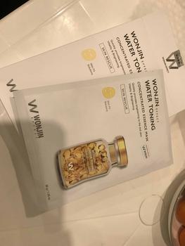 Product Review of [GL BEAUTY] Combo 10 Mặt Nạ Wonjin Effect Concentrated Essence Mask Cấp Ẩm, Dướng Sáng, Chống Lão Hoá 30gx10 from V**6 0