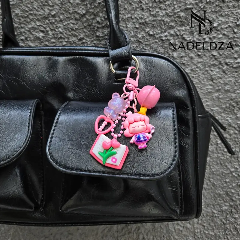 Nadeldza Bag Charm Mini Strap Karakter Princess Magi Bunyi Lonceng Glow in The Dark/ gantungan Ts HP Karakter Glow in The Dark 4