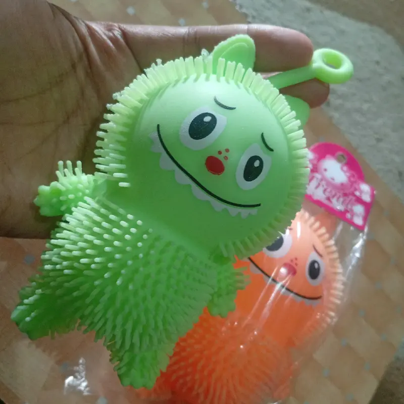 boneka karet labubu nyala 1