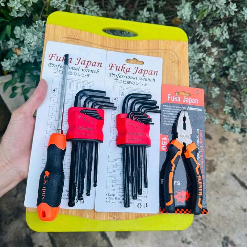 Bộ Dụng Cụ Sửa Chữa 20 Chi Tiết Gồm Lục Giác Bông Lục Giác Bi Kìm Tua Vít