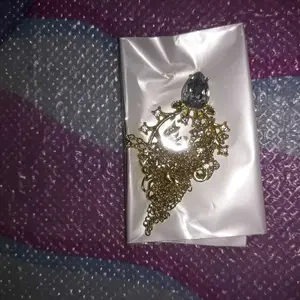 Kalung Aksen Mutiara Imitasi Warna Silver Model Tanduk Rusa Zircon