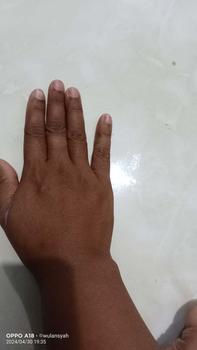 Product Review of [2 PCS ]SABUN GLOWING DNA SALMON AFEELGLOW Soap from W**7 1