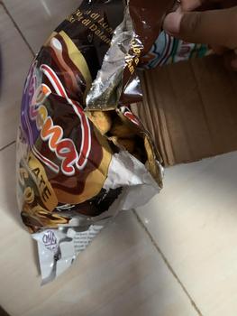 Product Review of COD Soes Coklat Cokelat/strawberry/ 500g/1kg /Update kemasan terbaru / merek baru/Malona/ mix rasa/halal Kue Sus Kering Isi soes coklat lumer 1 kgr Enak Murah （Cemilan keluarga, cocok untuk dewasa dan anak-anak） Chocolate Food Makanan Snack Manis from s**️ 1
