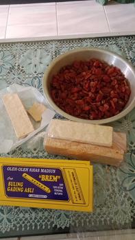 Product Review of Brem Khas Madiun Halal Suling Gading Murni Sari Ketan Snacks Cemilan Tradisional from m**a 0