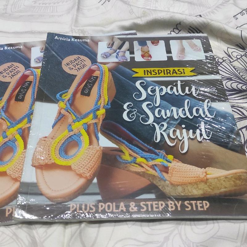 Buku Rajut original lengkap dengan pola 3