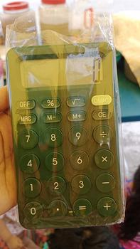 Product Review of Pocket Student Office 8 / 12 Digits Simple Candy Colour Portable Small Thin Simple Electronic Calculator from Q**👑 0