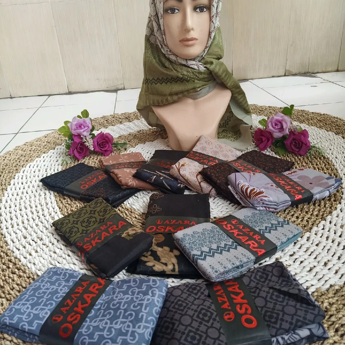hijab segi 4 motif dan warna pilihan , setiap motif  1 warna