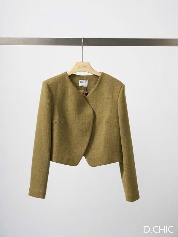D.CHIC Áo khoác cổ tim vạt chéo 165852 tweed