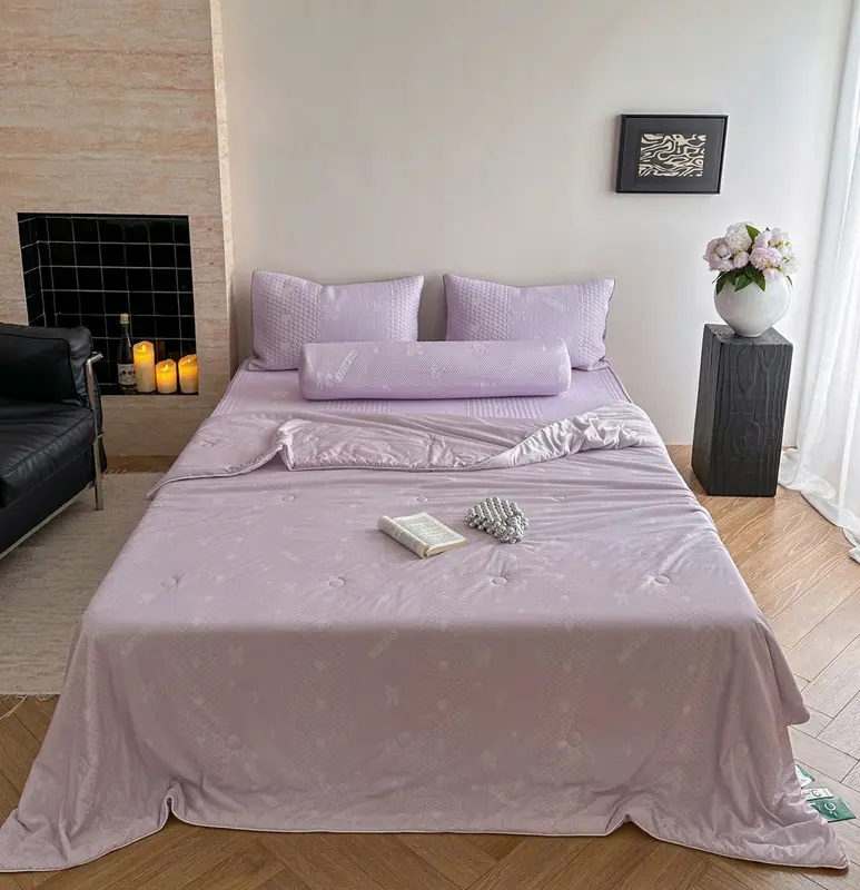 Full set trọn bộ 5 món chiếu băng lạnh kèm chăn thun lạnh hoạ tiết tim nơ Mark.cross 6