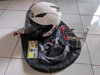 Product Review of KYT Galaxy Flat R Solid White I Flat Visor Iridium I Spoiler - Helm Half Face Motorcycle from a**o i** L**o 0