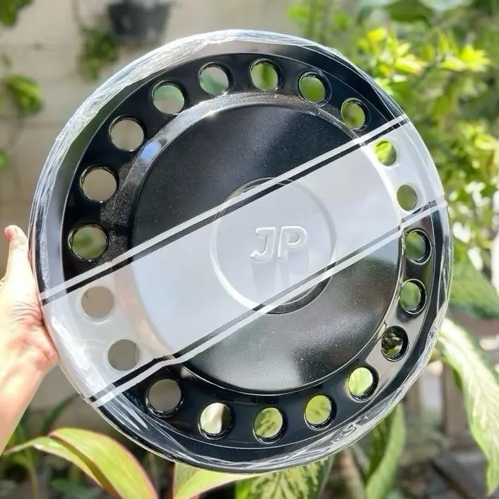 Lubang 20 garis putih