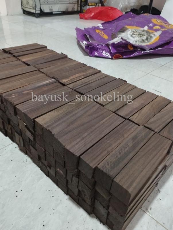 kayu sonokeling full galih ukuran 1 x 3 cm x 40cm 4