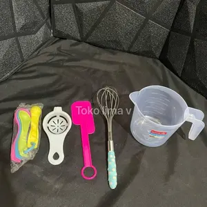 1 Set Paket Hemat Lengkap Gelas Takar 500ml + Sendok Takar 5 in 1 + Alat Pemisah Kuning Telur + Kocokan Telur