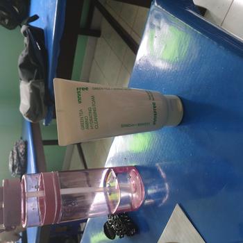 Product Review of Innisfree Green Tea Amino Hydrating  Cleansing Foam 150g / Sabun Pembersih Wajah untuk Kulit Kering from b**s 0