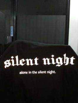 Product Review of Hoodie boxy fit reflektif Silent Nigh Unisex  Fleece tebal 280 gsm | Sablon Reflektif Silver Free Stiker from 𝙫**♨ 0