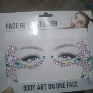Rhinestones 3D Face Sticker / Crystal Diamonds Stiker Wajah Face Art Party Tattoo Makeup Pesta Aksesoris Tubuh Temporary