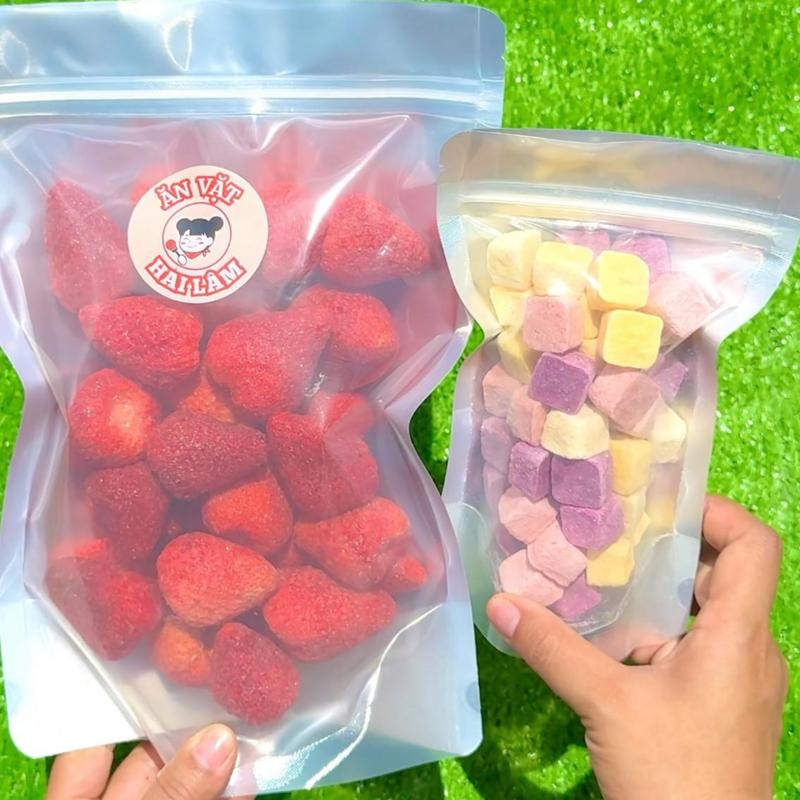 T2 Dâu Tây Sấy Giòn Thăng Hoa 200g Tặng 50g Sc Khô Snack Đà Lạt Gia Vị Chua Ngọt Dễ Ăn Food Thức Ăn Ăn Liền [T2] Trai Cay