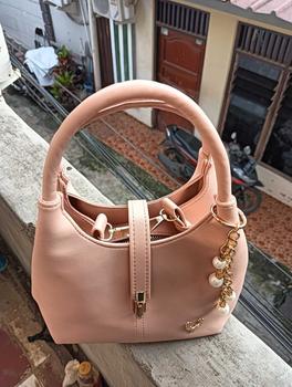 Product Review of SABRINA BAG BY WILDANSTORE TAS SELEMPANG SLINGBAG WANITA Kulit from c**t 1