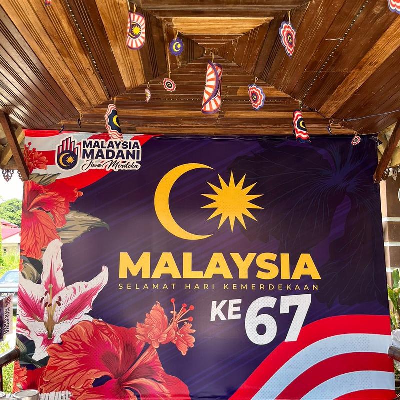 Backdrop Merdeka | Banner Photobooth Sambutan Kemerdekaan 2025 - TikTok ...