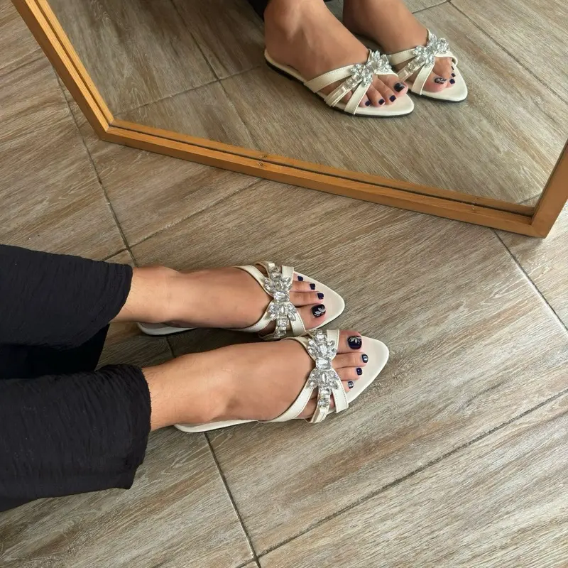 Luna flat Sandals | from skyshoes