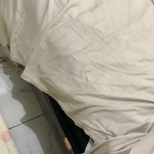 Almoura Pashmina Airflow Basic Adem Ringan Jatuh Panjang Muslim