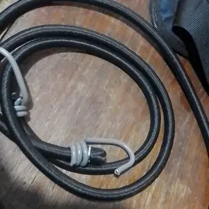 tali karet pengikat barang hitam • tali pengikat barang kurir hitam • tali hitam panjang 2 meter Motorcycle