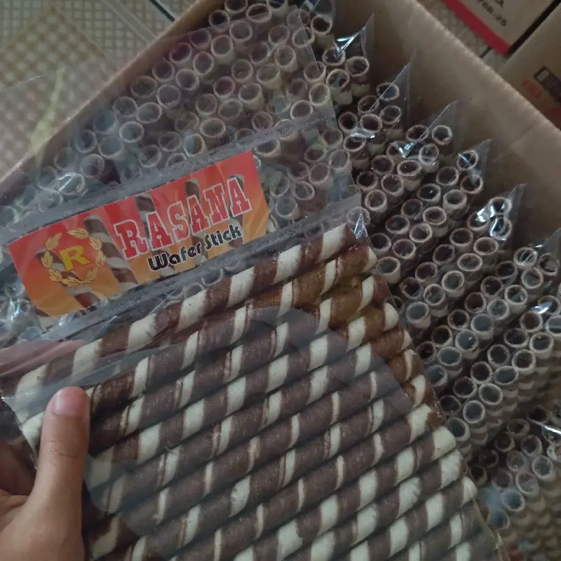 Wafer Astor Loreng Panjang 250 gr biscuit Premium 1