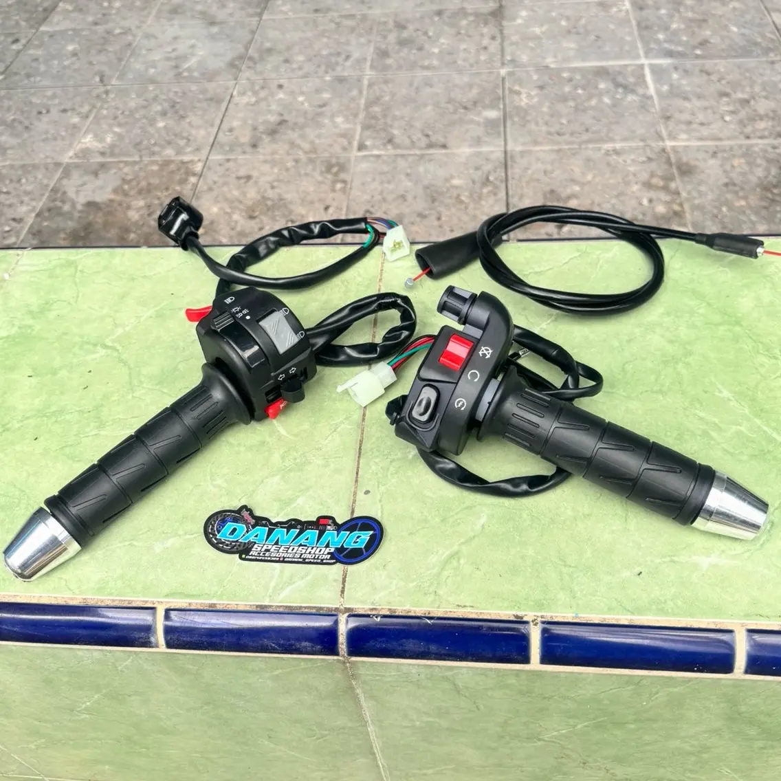 Gas Spontan KSR Day Full Set Holder kiri Vixion  Grip kaze jalu fu CB GL MEGAPRO TIGER NINJA SATRIA FU VIXION CB150R RX KING MX KING JUPITER FIZR FIZ R SATRIA HIU BYSON KLX CRF Motor